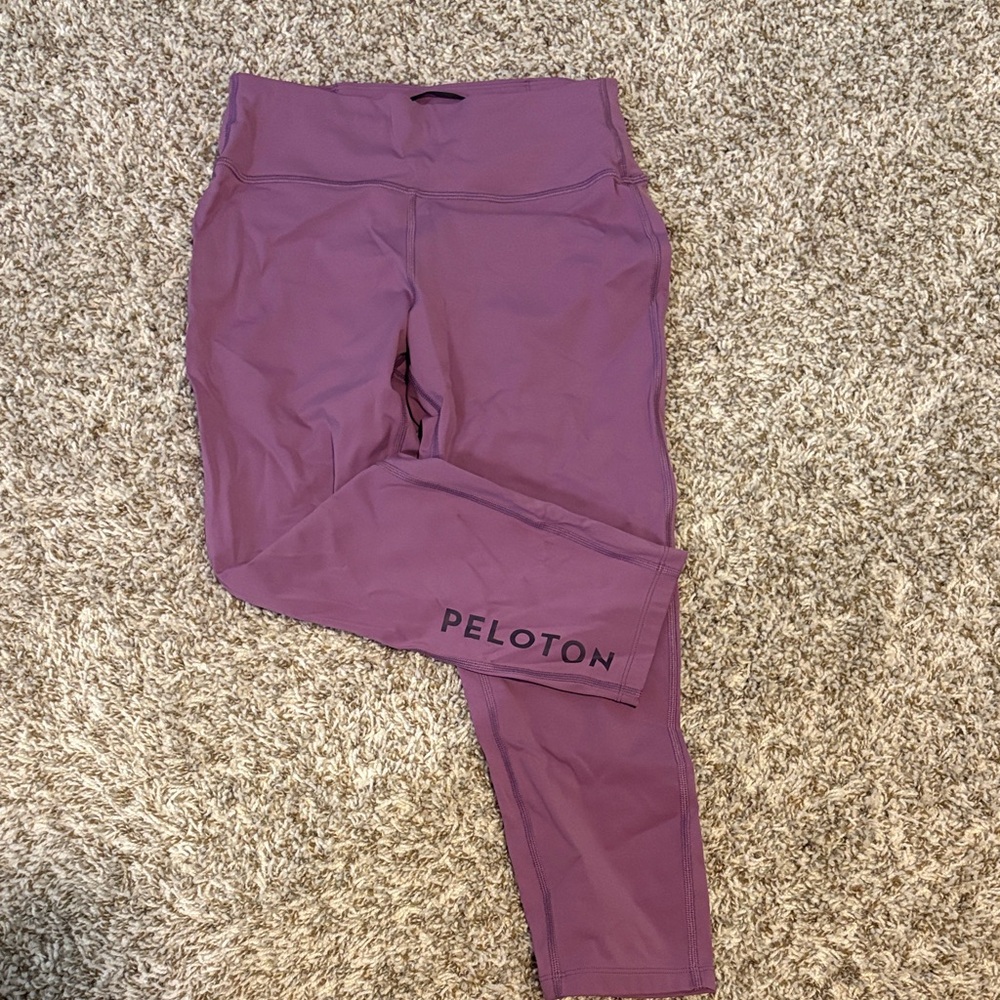 Peloton Capri Lavender Leggings